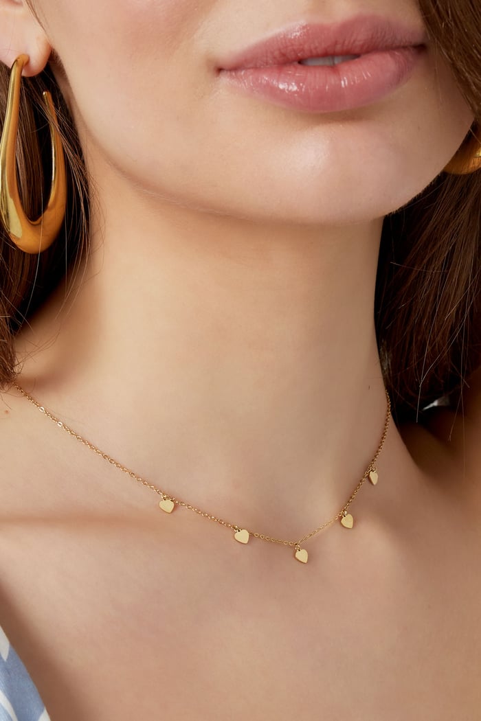 simple necklace with heart pendants h5Picture4
